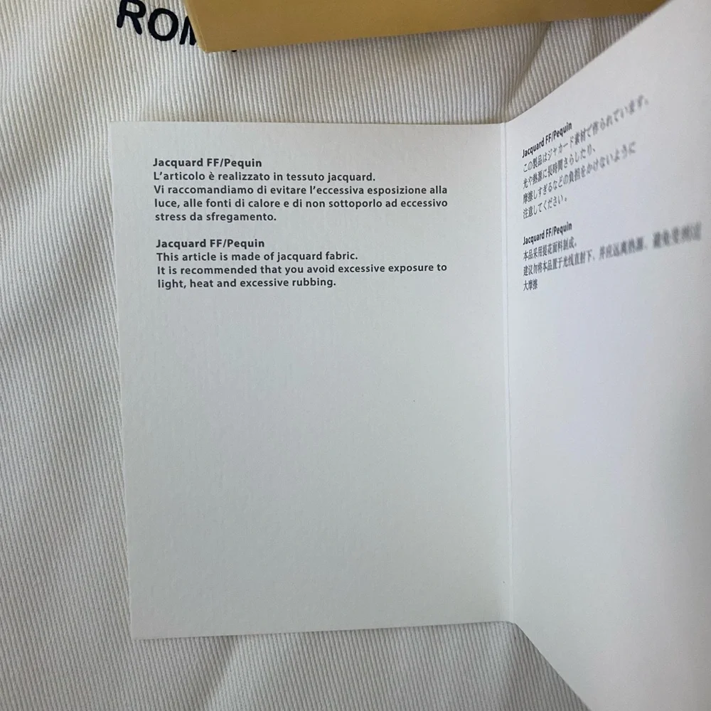 FENDI - Picture 14 of 14